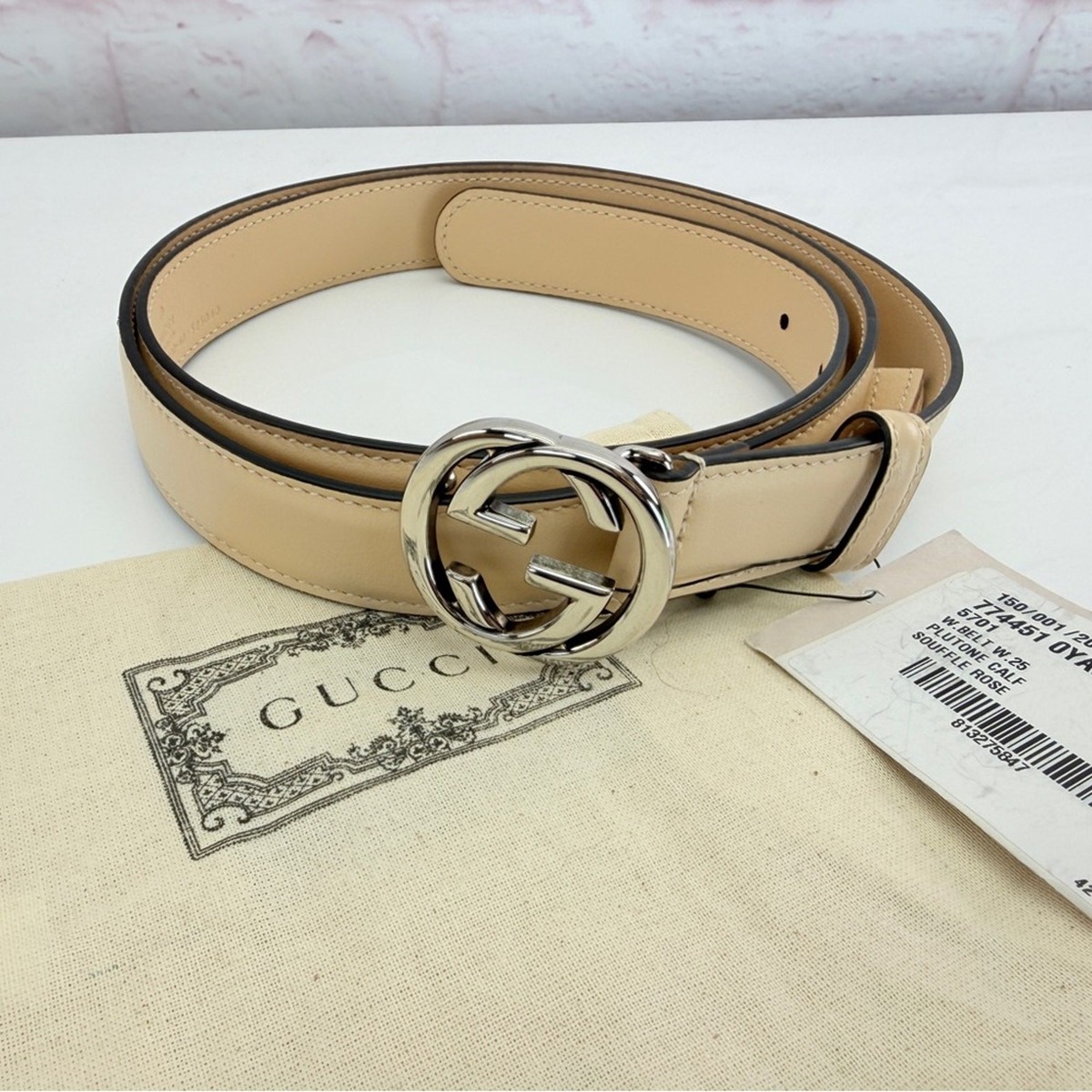 GUCCIベルト Gucci NWT Women's Beige Leather Interlocking Gg Belt 774451 100/40