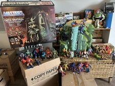 1982 MOTU He Man Original Castle Grayskull w  BOX & 30 Original Action Figures