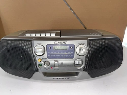 Vintage Sony CFD-V17 Boombox AM/FM Radio CD Cassette Recorder w/Mega Bass Tested