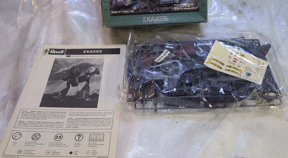 Vintage Revell 1985 Robotech Defenders Exaxes 1:48th Scale Model Kit - Image 2 of 4