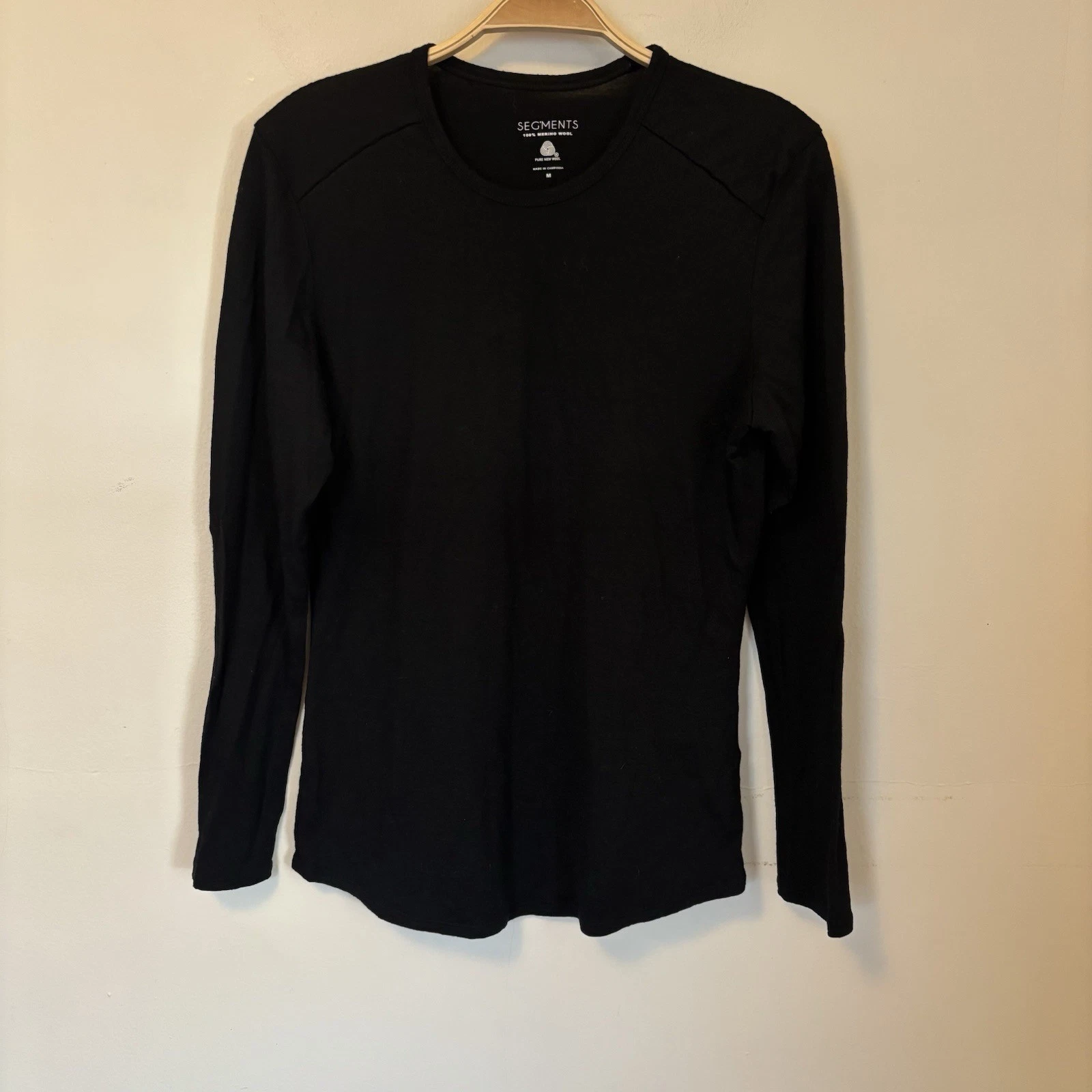 Segments Women’s 100% Merino Wool Base Layer Long Sleeve Top Black M Hiking