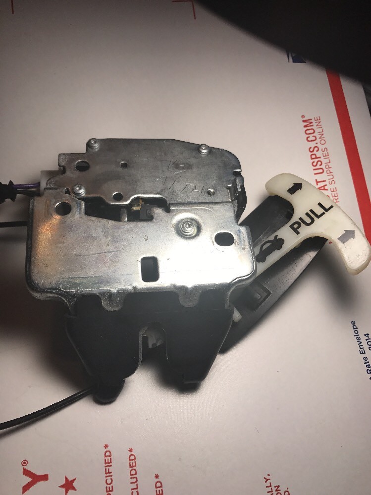 0912 NISSAN ALTIMA SEDAN REAR TRUNK LID LOCK LATCH RELEASE ACTUATOR