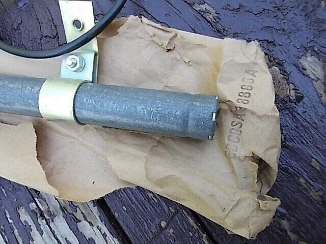 Nuevo de Lote Antiguo Original Ford 1969 Thunderbird T-Bird Antena de Radio EDC9SA18886 A Foto 2 de 3