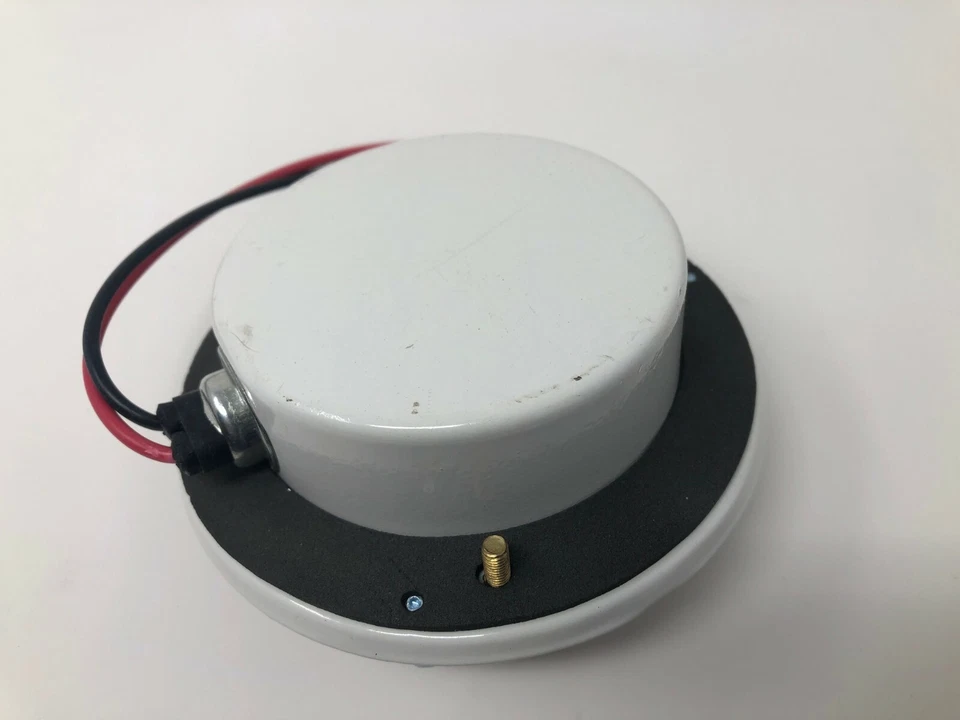 Jeep CJ7-8 1976 Early, Jeepster/Commando luz de estacionamiento delantera carcasa para sellar parrilla  Foto 2 de 4