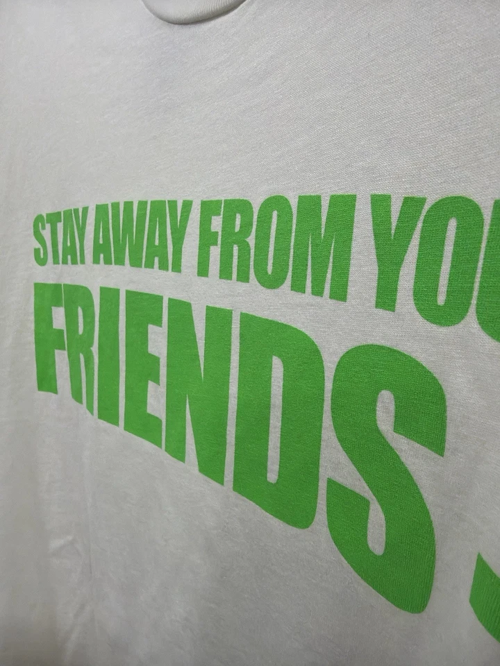 Camiseta Vlone “Stay Away From Your Friends” Blanca/Verde Neón Mediana Auténtica Foto 3 de 4
