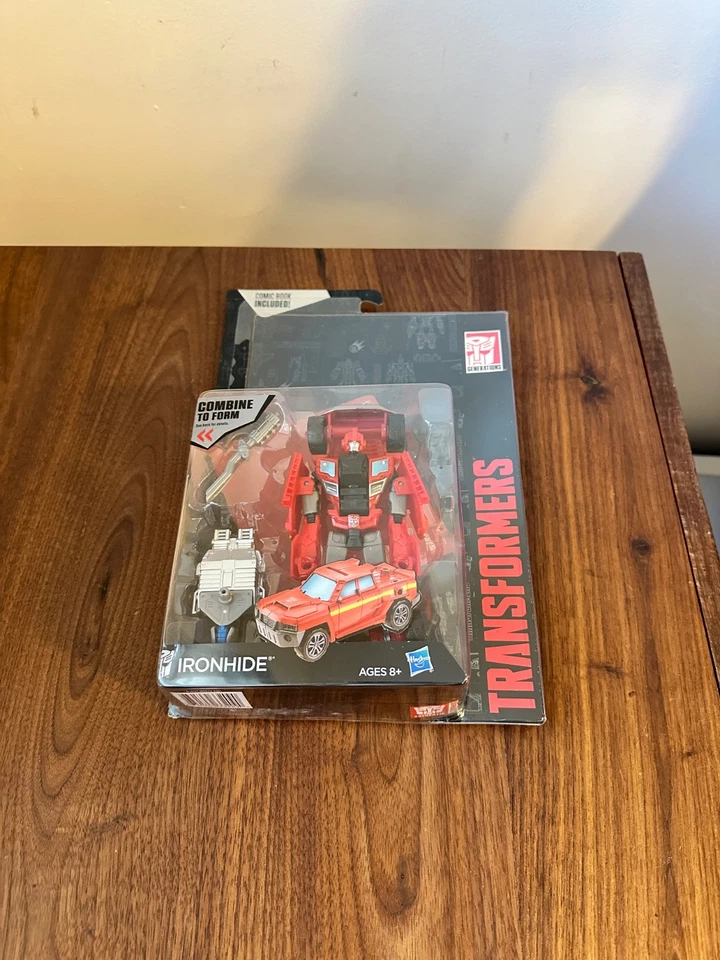 Transformers Generations Combiner Wars Deluxe Class Ironhide Complete Q2 - Image 2 of 3
