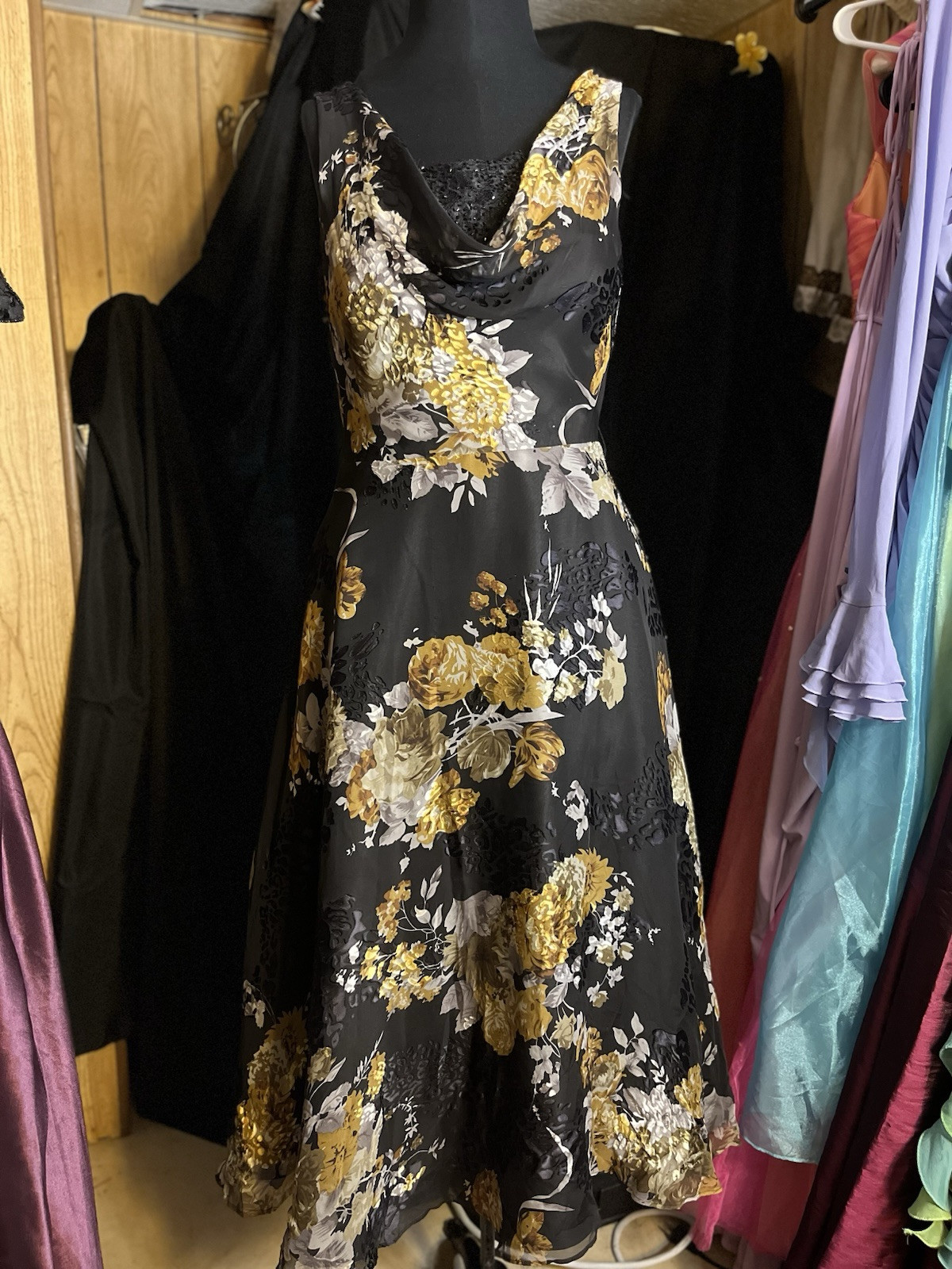 70s/80s Black Floral Burnout Velvet Suede Top Zip S By Taheri