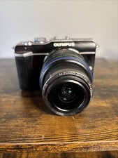 Olympus E-PL1 Mirrorless Digital Camera Working w/ Olympus 14-42mm F/ 3.5-5.6