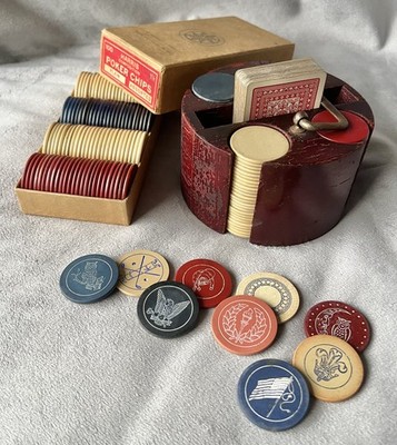 Early 1900s Vintage Poker Set in Wood Caddy & Extra Antique Engraved Clay Chips 