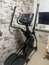 Skandika Crosstrainer/Ellipsentrainer schwarz...