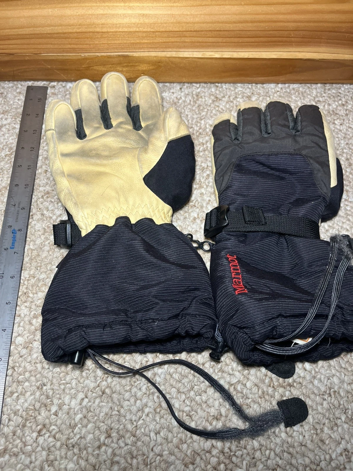 Marmot Gloves with Fleece Liner - Women's Large - Leather Palms