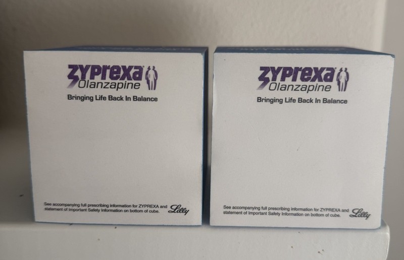 Zyprexa Olanzapine Eli Lilly Promotional Post-it Note Cubes - Lot of 2 - Pharma