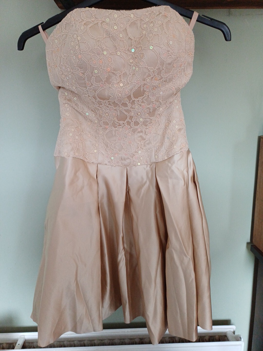 Picture 1 of 5