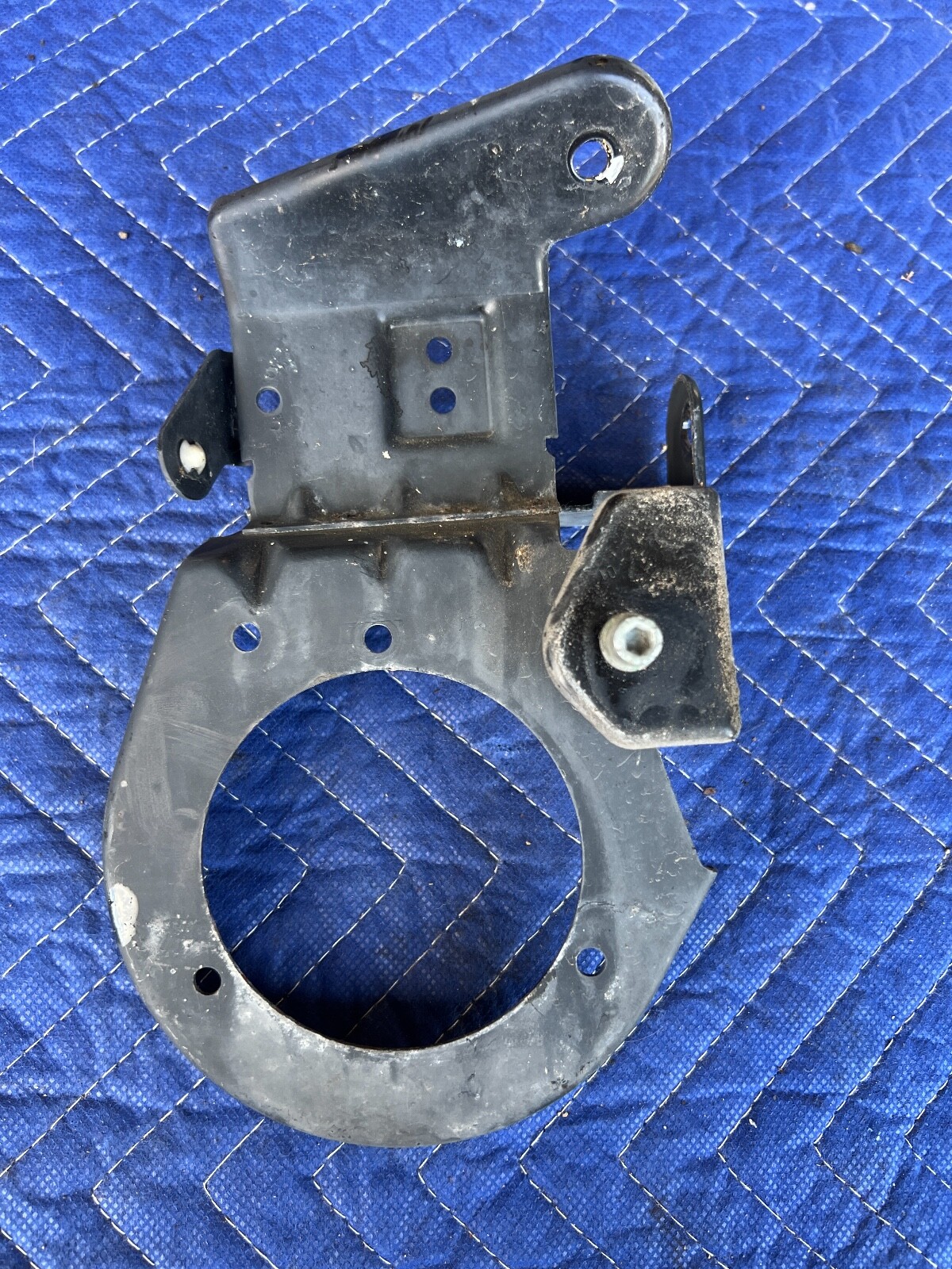 20032009 Audi S4 B6 B7 8E Secondary Air Pump Bracket 8E0906617B OEM