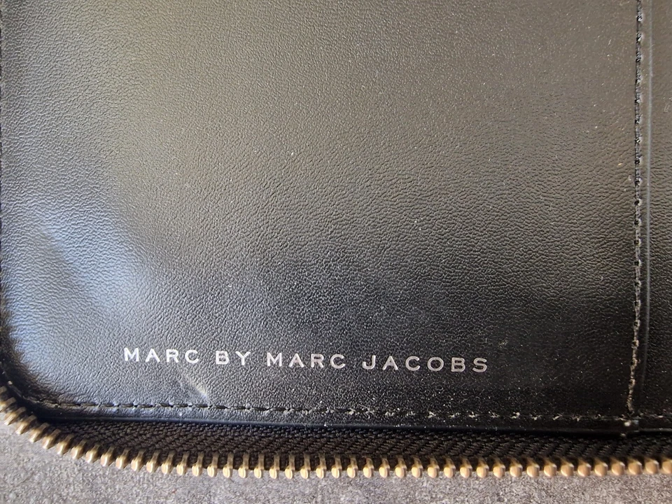Marc Jacobs Ipad Tablet Case 8x10 Inches  - Image 4 of 4