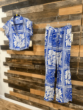 Two piece NWT set button front top pants blue white sz M