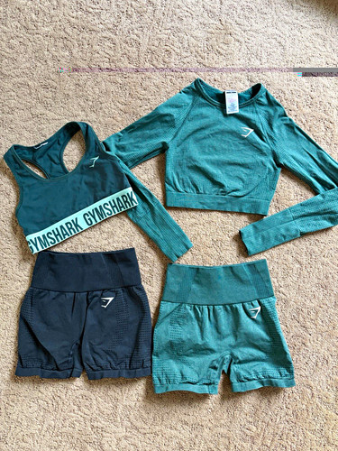 Gymshark 4-Piece Mix & Match Workout Bundle – Green & Black – Size XS, $60