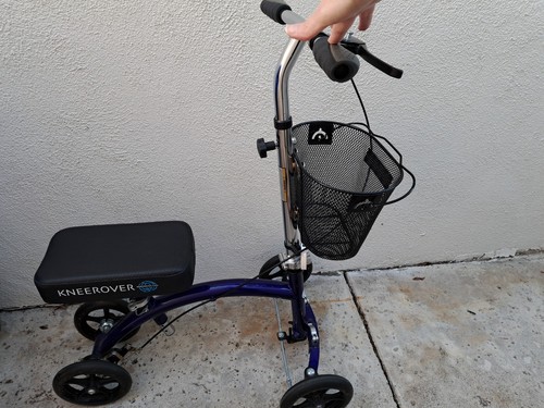 KneeRover Steerable Knee Scooter-green KS-05 Brand New In Box