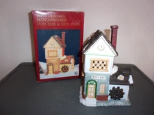 FABRI CENTERS AMERICA  POTTERY  HOLIDAY CHRISTMAS VILLAGE HOUSE