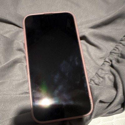 Apple iPhone 14 - 128 GB - Red - iOS - 12 MP Camera Smartphone