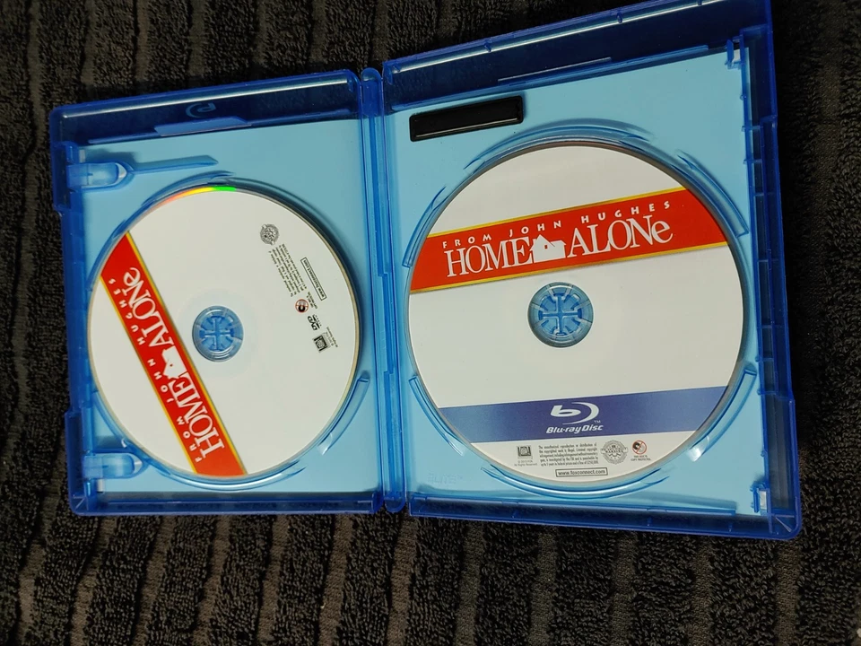 Home Alone Blu Ray DVD - Image 2 of 4