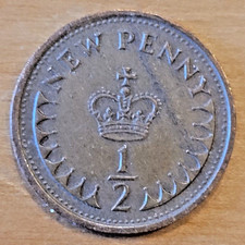 1976 Queen Elizabeth II Half Pence 1/2p coin - Good F
