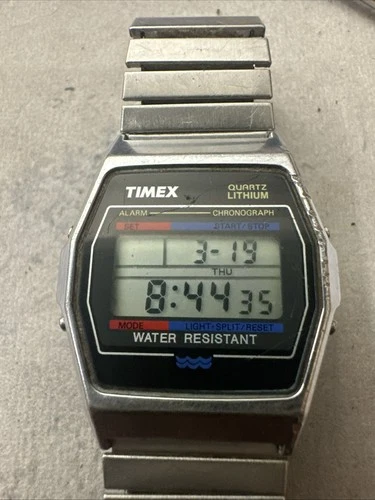 Vintage Timex Digital Lithium Quartz Alarm & Light Unisex Watch NEW BATTERY
