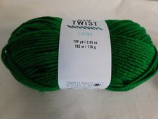 Big Twist Living Kelly Green Dye Lot 195113