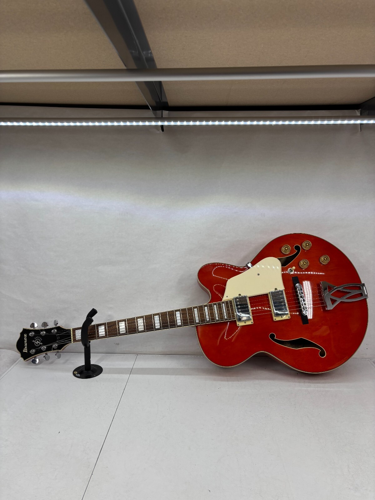 Ibanez Artcore N247 Semi-hollow Electric Guitar in Red Finish