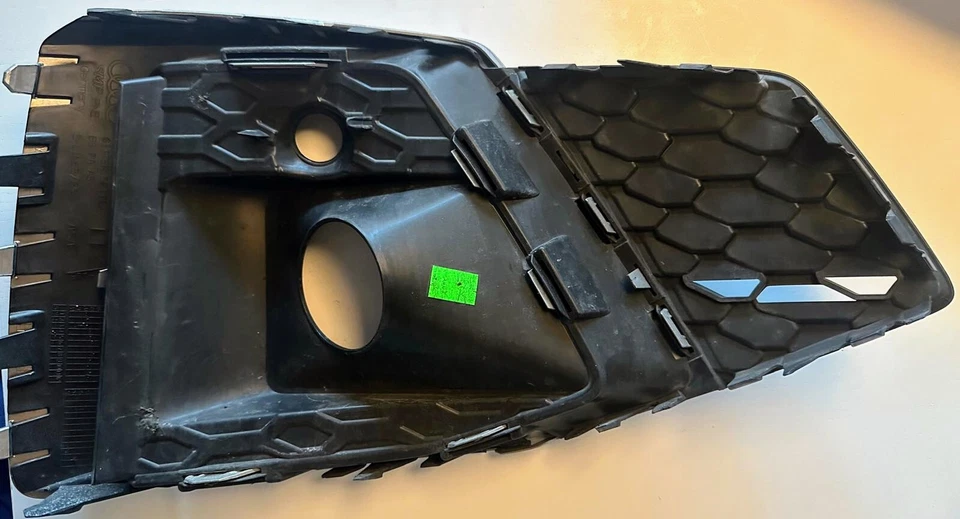 Original Audi A5 B8 Baujahr 01/12/2020 - S Line Chrom Lüftungsgitter Gitter L+R - Bild 4 von 4