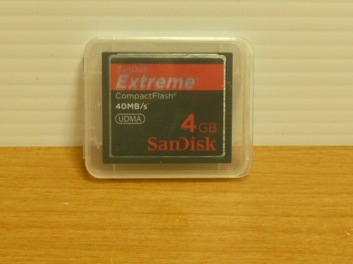 SanDisk Extreme 4GB  40MB/s CompactFlash Speed Up UDMA SDCFX-004G - Picture 1 of 4