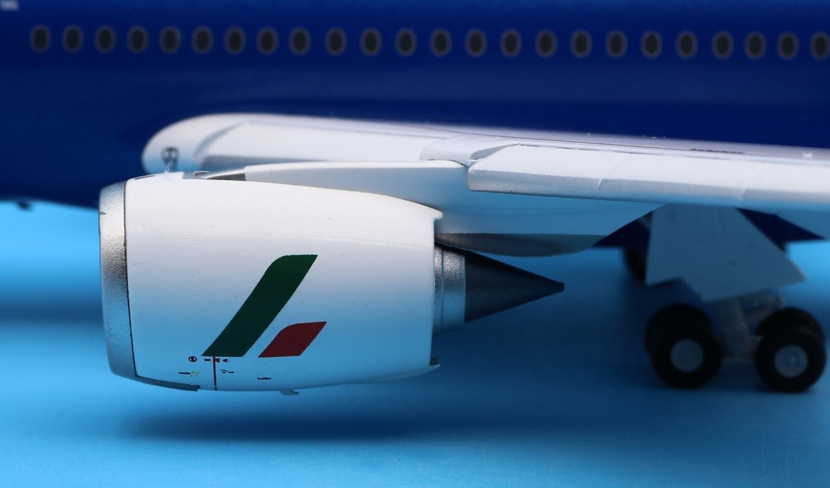 JC Wings 1:200 ITA Airways A350-900XWB Diecast Aircraft JC Wings 1:200 ITA Airways A350-900XWB Diecast Aircraft
