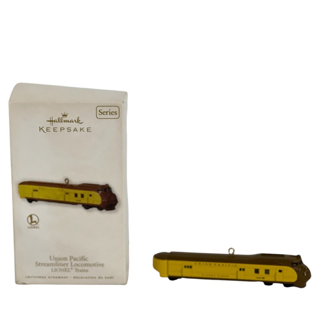 Hallmark Keepsake Ornament - Lionel Union Pacific Streamliner Locomotive 2010