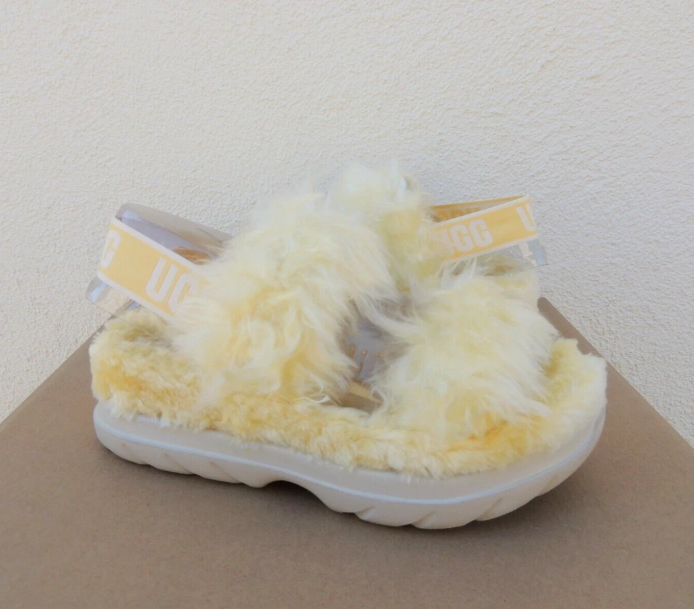 SANDALI SLIDE PANTOFOLE UGG GIALLO LANUGINE ZUCCHERO PELLICCIA SINTETICA DONNA US 11 EUR 42 ~NUOVI CON SCATOLA