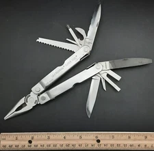 Stainless LEATHERMAN Super Tool Folding Pocket Knife/Multi-Tool