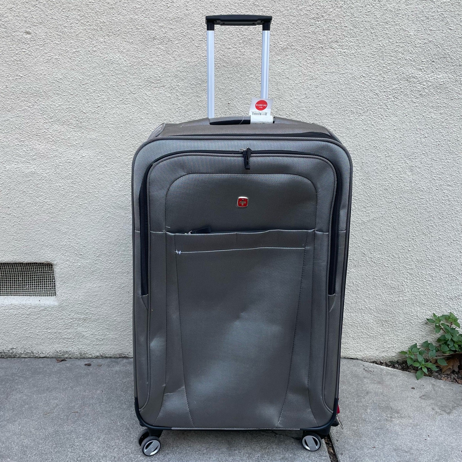 Swiss Gear Large 29" Zurich II Upright Spinner Softside Suit