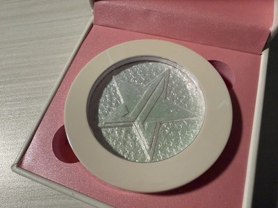 Jeffree Star Cosmetics Extreme Frost Highlighting Powder Lick My Glit