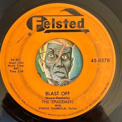 HEAR Spacemen 45 Blast Off / Jersey Bounce tittyshaker exotica rockabilly