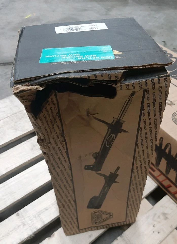 Monroe OE Spectrum Strut for CHEVROLET MALIBU 2004-2012 - PONTIAC G6 2005-2010 - Image 2 of 4