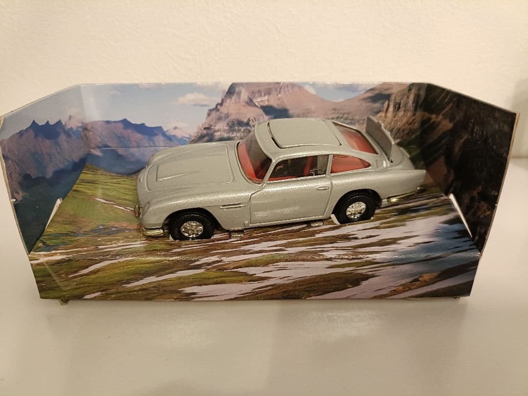 CORGI 007 Aston Martin DB5 Made in England | eBay