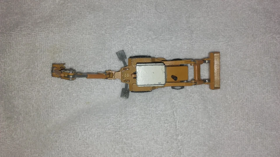 Retroexcavadora ERTL International Harvester Foto 2 de 4