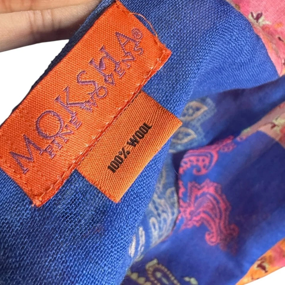 Bufanda floral de lana merino Moshka usada en excelente estado! Foto 3 de 3