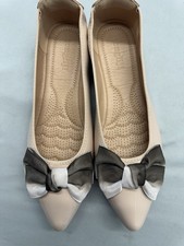 Pointed Toe Ballet Flats Pale Pink Patent With Bow Size Women's 10