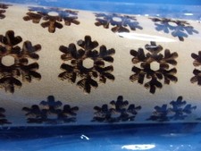 Embossed Rolling Pin Christmas Winter SNOWFLAKE Cookies Pastry Baking Tool New