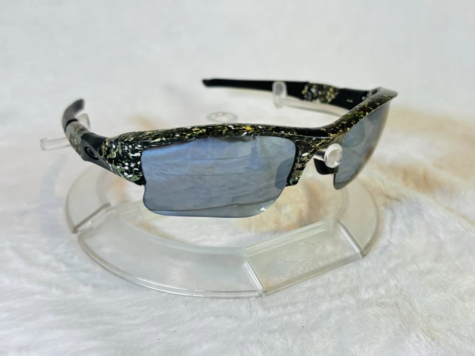 Custom Oakley Flak Jacket Camouflage Splatter Sunglasses w/ Black Mirror Lenses - Image 4 of 4