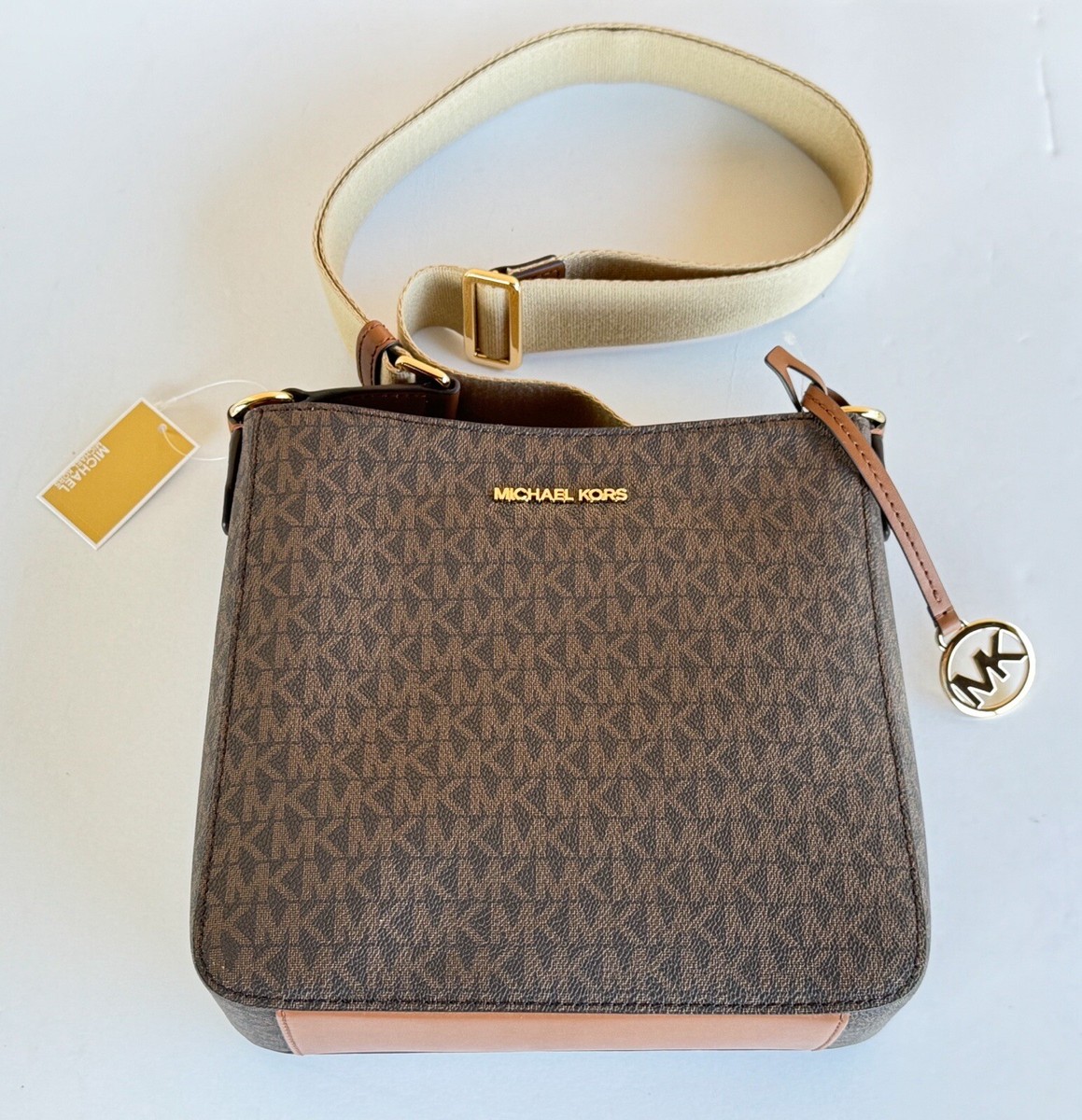 MICHAEL KORS JET SET TRAVEL SMALL SHOULDER MESSENGER BAG MK MICHAEL KORS JET SET TRAVEL SMALL SHOULDER MESSENGER BAG MK