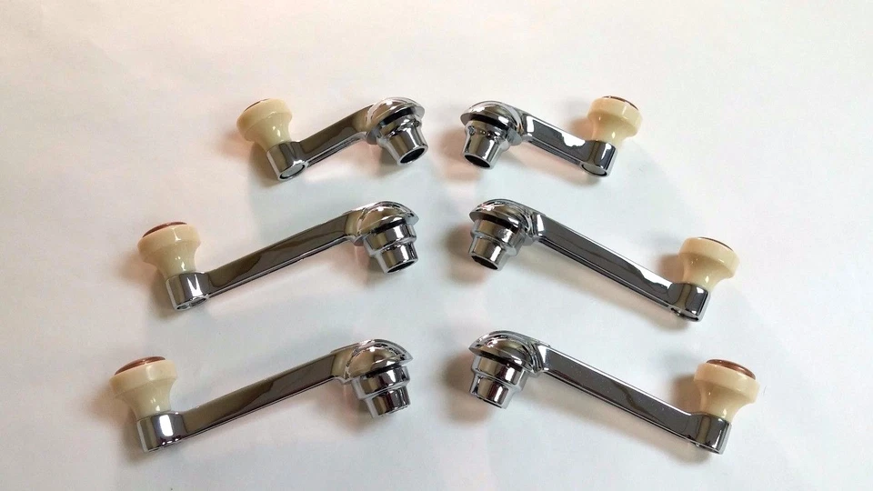 1942 - 1948 年雪佛兰 Fleetline Fleetmaster 铬窗通风口曲柄手柄套装 — 第 3/4 张图片