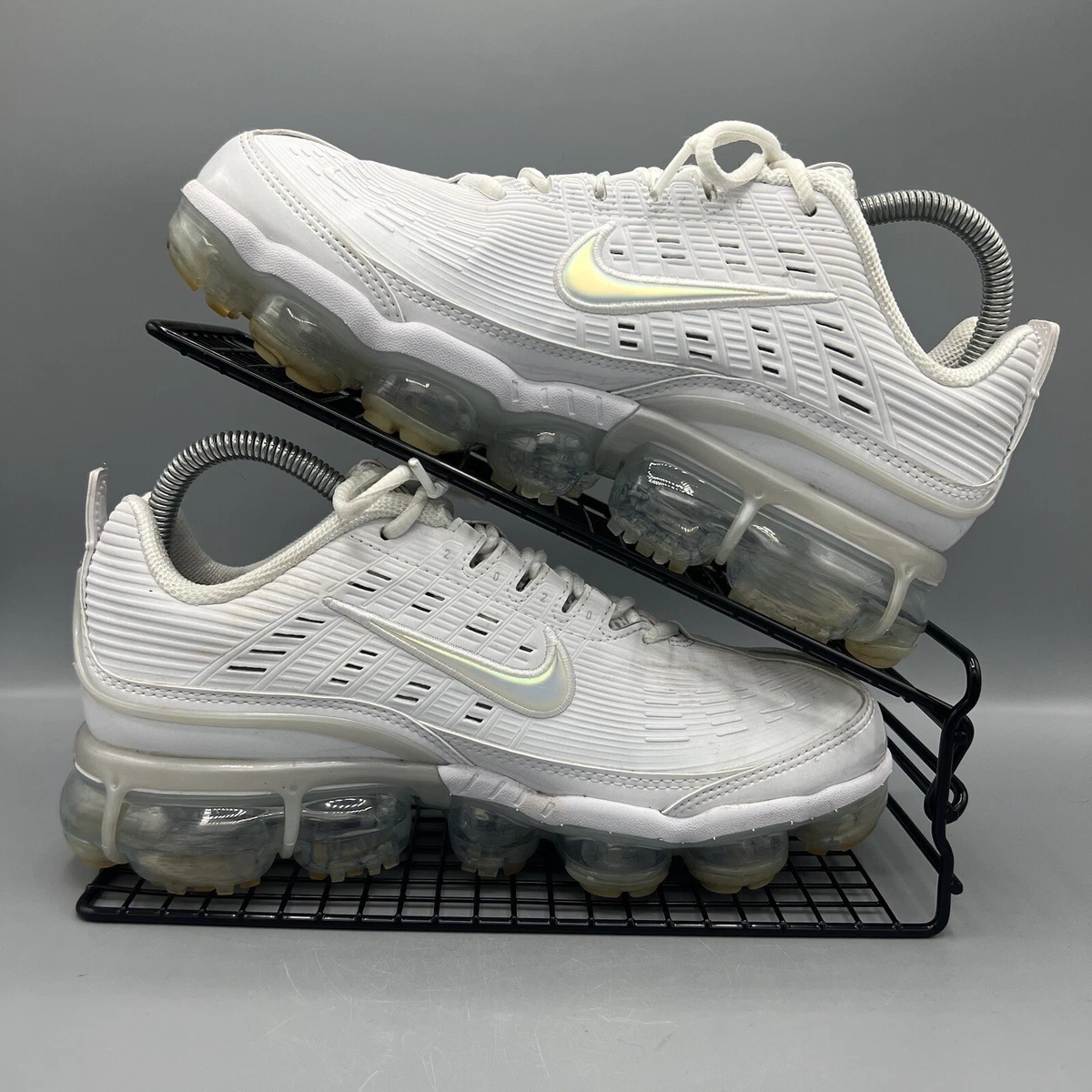 Nike air vapormax hot sale triple white womens
