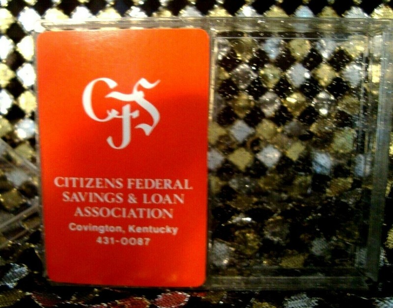 VINTAGE COVINGTON KENTUCKY CITIZENS FEDERAL S&L DECK OF CARDS IN GOLD FLECK CASE