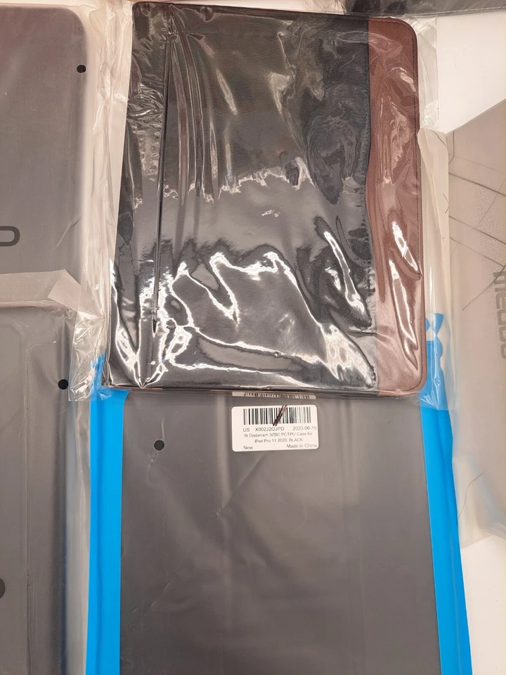 LOTE de 8 fundas/estuches nuevos para portátil, tableta. SUEÑO DE REVENDEDORES.  Foto 3 de 4